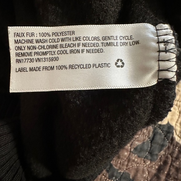 A New Day black fuzzy pullover size large. - Picture 4 of 6